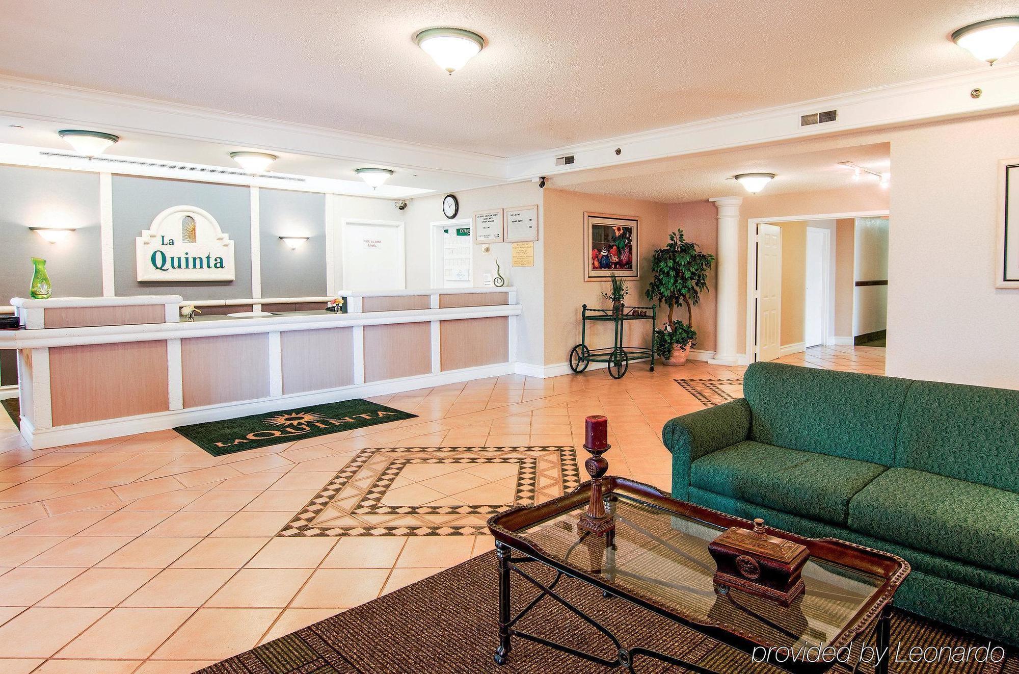 Days Inn & Suites By Wyndham Arlington Heights Exteriör bild